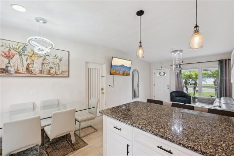 Villa ou maison à vendre à Orlando, Floride: 4 chambres, 114.08 m2 № 2425531 - photo 6