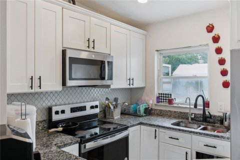 Villa ou maison à vendre à Orlando, Floride: 4 chambres, 114.08 m2 № 2425531 - photo 9