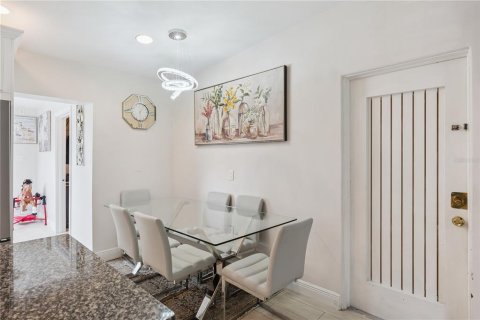 Villa ou maison à vendre à Orlando, Floride: 4 chambres, 114.08 m2 № 2425531 - photo 8