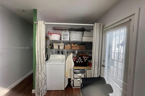 Купить виллу или дом в Майами, Флорида 2 спальни, 107.95м2, № 1932234 - фото 20