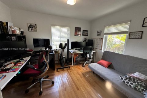 Купить виллу или дом в Майами, Флорида 2 спальни, 107.95м2, № 1932234 - фото 17