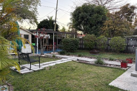 Купить виллу или дом в Майами, Флорида 2 спальни, 107.95м2, № 1932234 - фото 30