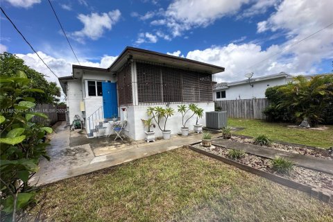 Купить виллу или дом в Майами, Флорида 2 спальни, 107.95м2, № 1932234 - фото 23