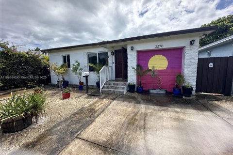 Купить виллу или дом в Майами, Флорида 2 спальни, 107.95м2, № 1932234 - фото 1