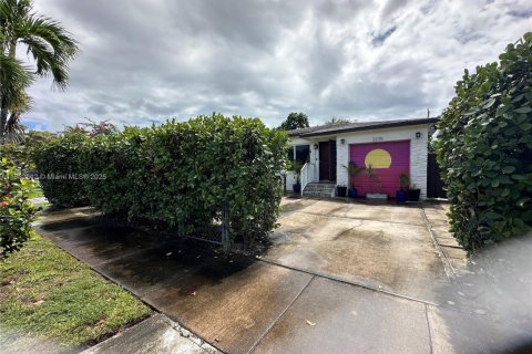 Купить виллу или дом в Майами, Флорида 2 спальни, 107.95м2, № 1932234 - фото 5