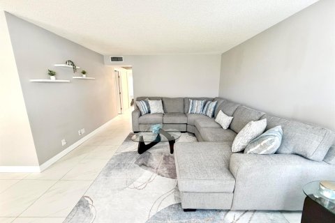 Condominio en venta en Boca Raton, Florida, 2 dormitorios, 78.04 m2 № 2146146 - foto 13