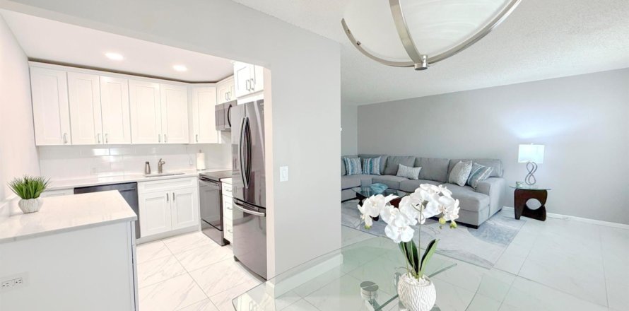 Condominio en Boca Raton, Florida, 2 dormitorios № 2146146