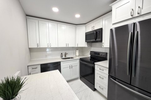 Condominio en venta en Boca Raton, Florida, 2 dormitorios, 78.04 m2 № 2146146 - foto 2