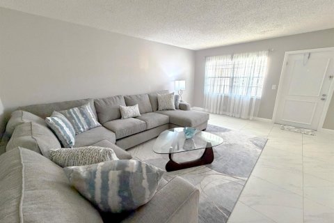 Condominio en venta en Boca Raton, Florida, 2 dormitorios, 78.04 m2 № 2146146 - foto 11