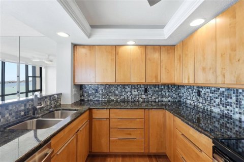 Купить кондоминиум в Сарасота, Флорида 6 комнат, 130.81м2, № 2093485 - фото 13