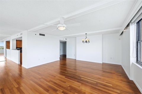 Купить кондоминиум в Сарасота, Флорида 6 комнат, 130.81м2, № 2093485 - фото 6