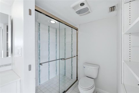 Купить кондоминиум в Сарасота, Флорида 6 комнат, 130.81м2, № 2093485 - фото 21