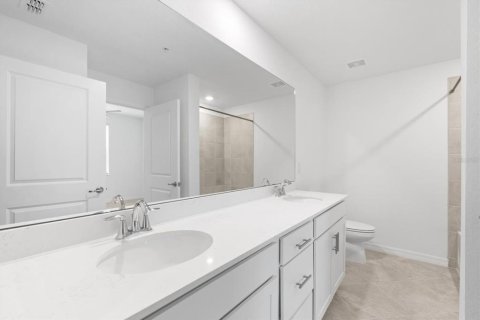 Купить кондоминиум в Венеция, Флорида 7 комнат, 121.98м2, № 2148439 - фото 20