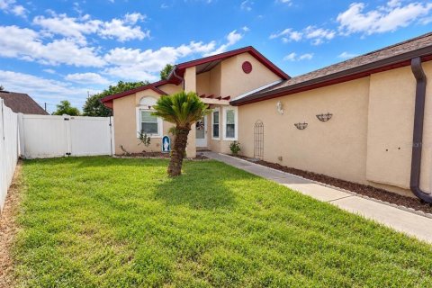 Casa en venta en Orlando, Florida, 2 dormitorios, 106.65 m2 № 2385623 - foto 3