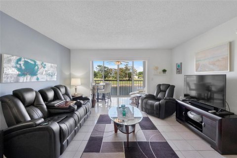 Copropriété à vendre à Margate, Floride: 2 chambres, 85.47 m2 № 2083697 - photo 3