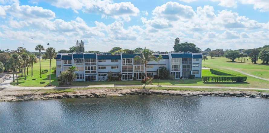 Condo à Margate, Floride, 2 chambres № 2083697