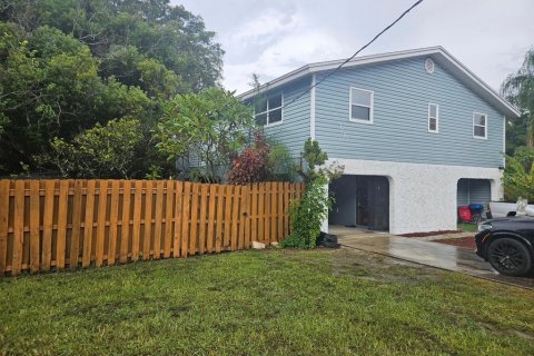 Villa ou maison à louer à Palm Harbor, Floride: 2 chambres, 105.72 m2 № 2418593 - photo 16