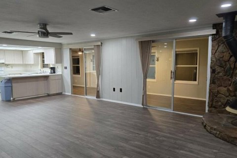 Villa ou maison à louer à Palm Harbor, Floride: 2 chambres, 105.72 m2 № 2418593 - photo 6
