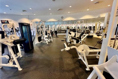 Copropriété à louer à Miami Beach, Floride: 2 chambres, 153.29 m2 № 2016388 - photo 25