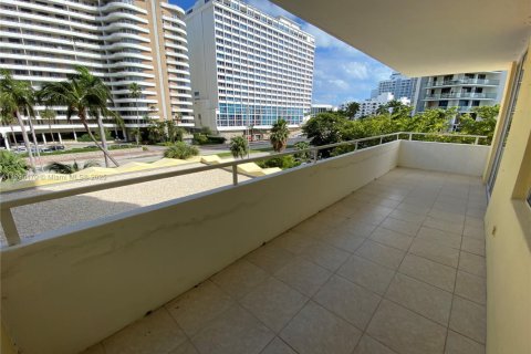 Copropriété à louer à Miami Beach, Floride: 2 chambres, 153.29 m2 № 2016388 - photo 7