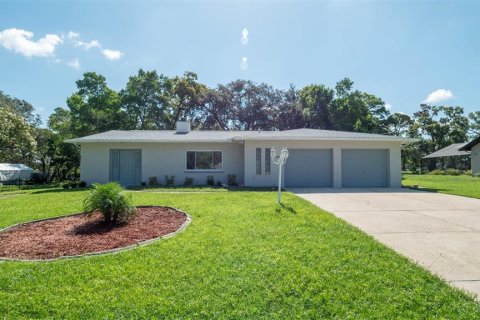 Casa en venta en Spring Hill, Florida, 3 dormitorios, 148.55 m2 № 1916787 - foto 1