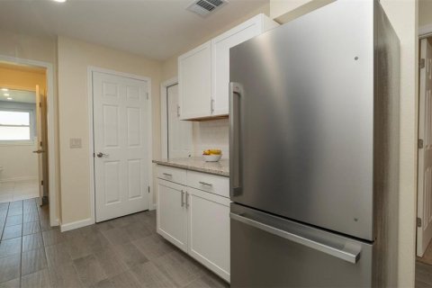 Casa en venta en Spring Hill, Florida, 3 dormitorios, 148.55 m2 № 1916787 - foto 15