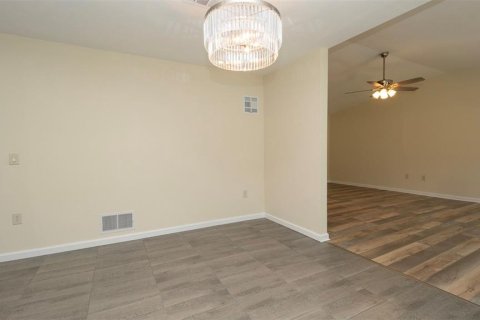 Casa en venta en Spring Hill, Florida, 3 dormitorios, 148.55 m2 № 1916787 - foto 10