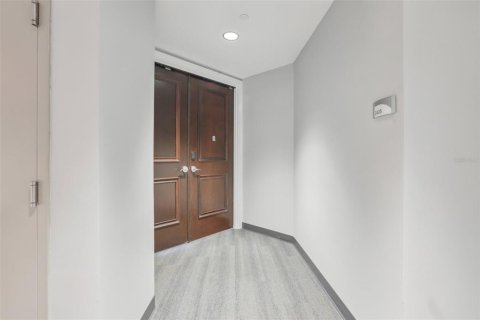 Condo in Tampa, Florida, 2 bedrooms  № 1295963 - photo 3