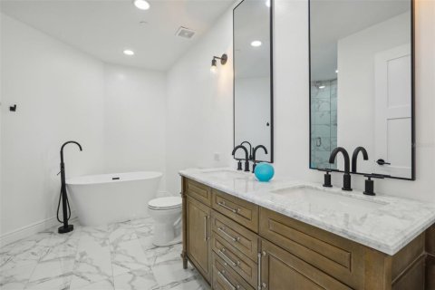 Condo in Tampa, Florida, 2 bedrooms  № 1295963 - photo 30
