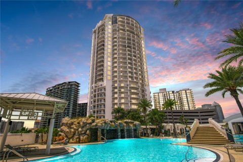 Condo in Tampa, Florida, 2 bedrooms  № 1295963 - photo 2