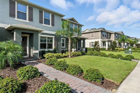 Townhouse in Winter Garden, Florida 3 bedrooms, 145.67 sq.m. № 1827746 - photo 4