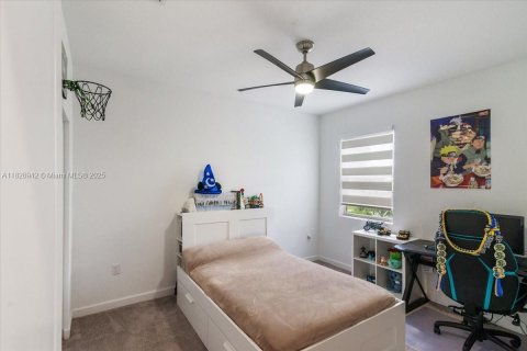 House in Homestead, Florida 5 bedrooms, 269.88 sq.m. № 1800919 - photo 12