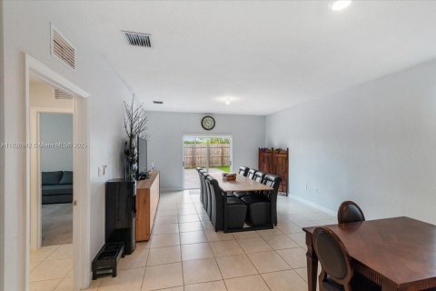 House in Homestead, Florida 5 bedrooms, 269.88 sq.m. № 1800919 - photo 19
