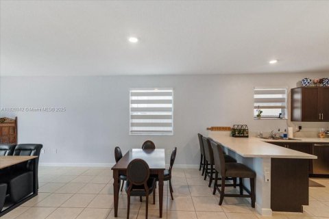 House in Homestead, Florida 5 bedrooms, 269.88 sq.m. № 1800919 - photo 18