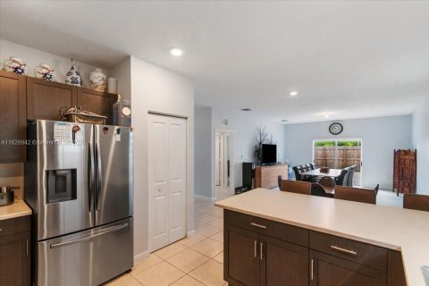 House in Homestead, Florida 5 bedrooms, 269.88 sq.m. № 1800919 - photo 21