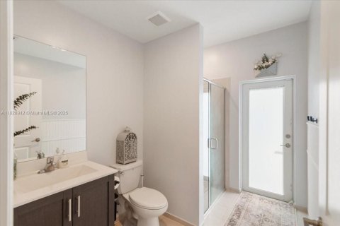 House in Homestead, Florida 5 bedrooms, 269.88 sq.m. № 1800919 - photo 25