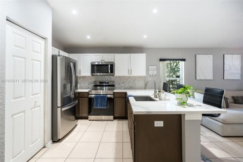 Villa ou maison à Miramar, Floride 3 chambres, 142.6 m2 № 1997614