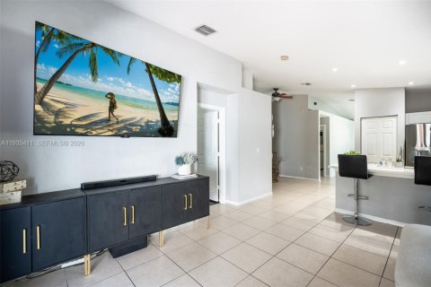 Villa ou maison à vendre à Miramar, Floride: 3 chambres, 142.6 m2 № 1997614 - photo 17