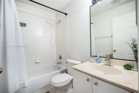 Villa ou maison à vendre à Miramar, Floride: 3 chambres, 142.6 m2 № 1997614 - photo 26