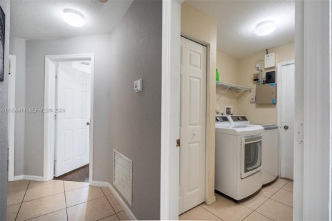 Villa ou maison à vendre à Miramar, Floride: 3 chambres, 142.6 m2 № 1997614 - photo 27