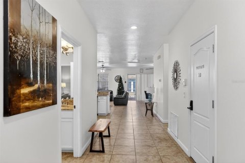 Villa ou maison à vendre à Davenport, Floride: 8 chambres, 363.15 m2 № 2136842 - photo 8