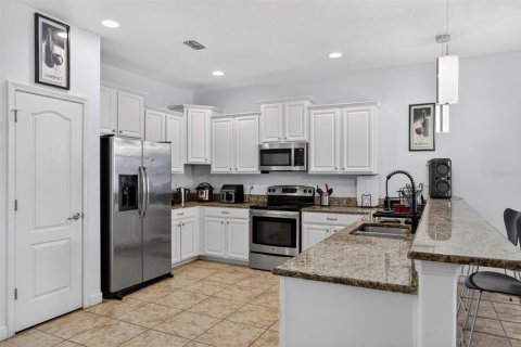 Villa ou maison à vendre à Davenport, Floride: 8 chambres, 363.15 m2 № 2136842 - photo 20