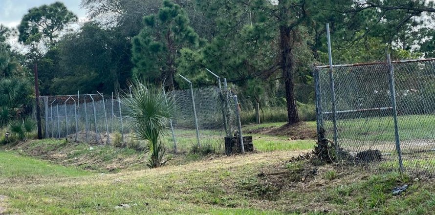 Land in Clewiston, Florida № 1007735