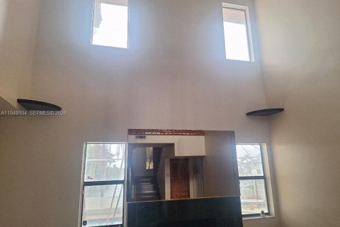 Casa en venta en Pembroke Pines, Florida, 4 dormitorios, 257.9 m2 № 2006302 - foto 14