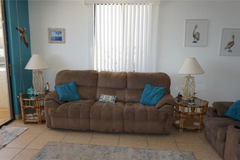 Condo in Hudson, Florida, 2 bedrooms  № 2430393 - photo 10