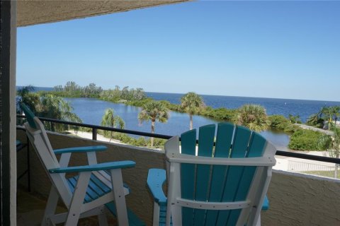 Condo in Hudson, Florida, 2 bedrooms  № 2430393 - photo 19