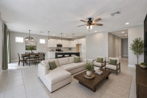 Villa ou maison à vendre à Apollo Beach, Floride: 4 chambres, 213.95 m2 № 2110352 - photo 4