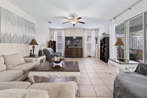 Casa en venta en Kissimmee, Florida, 6 dormitorios, 326.27 m2 № 1773000 - foto 7