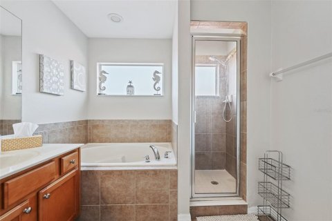 Casa en venta en Kissimmee, Florida, 6 dormitorios, 326.27 m2 № 1773000 - foto 27
