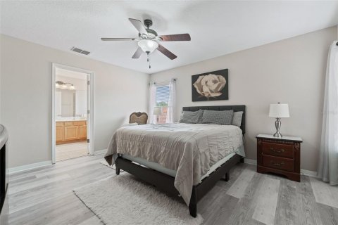 Casa en venta en Kissimmee, Florida, 6 dormitorios, 326.27 m2 № 1773000 - foto 24